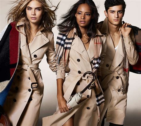 who is the Burberry model